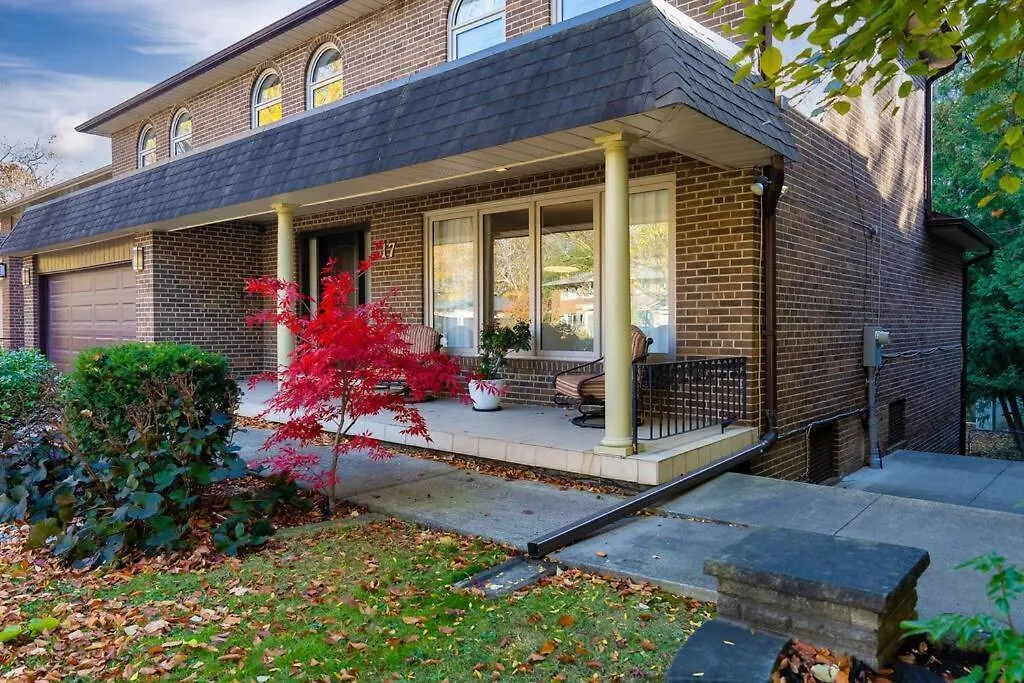Holiday home Bright And Spacious Room Close To Subway Toronto Canada